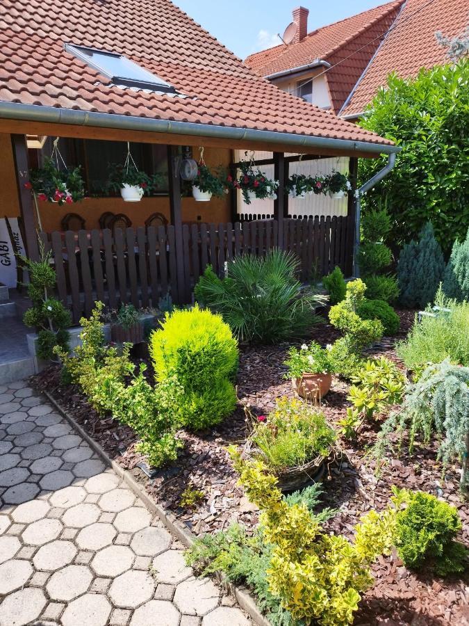 Gabi Vendeghaz Villa Balatonkeresztur Exterior photo