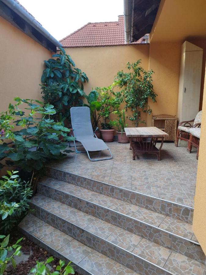 Gabi Vendeghaz Villa Balatonkeresztur Exterior photo